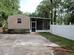 132 Palmland Ave, Satsuma, FL 32189