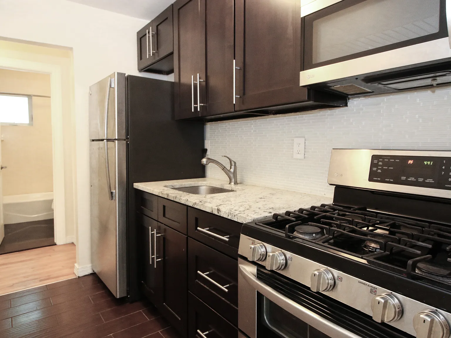 1 bed, $2,000 — Photo 3