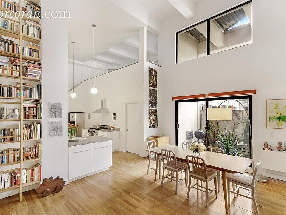 1st image of 270 5th St APT 1C