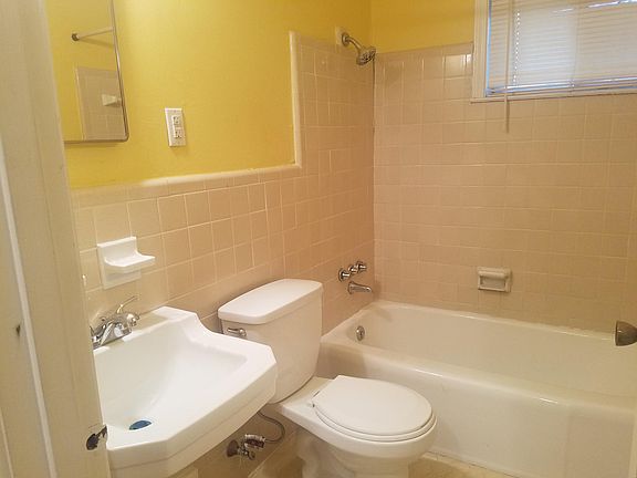 4th image of 5101 Whitworth St
