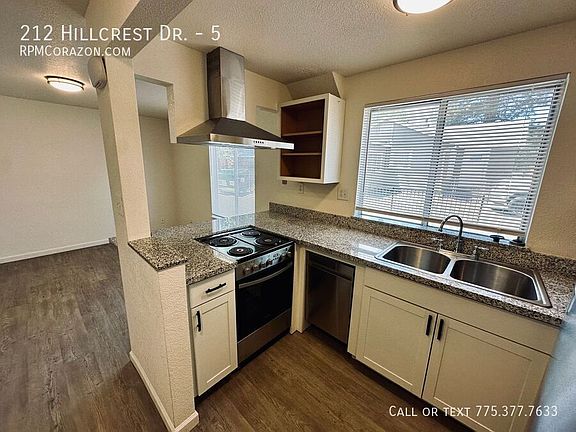 3rd image of 212 Hillcrest Dr #5