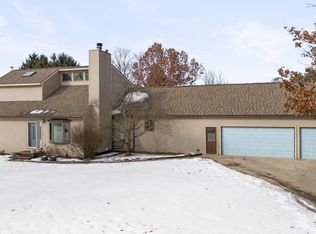 12130 Raelyn Hills Dr, Perry, MI 48872