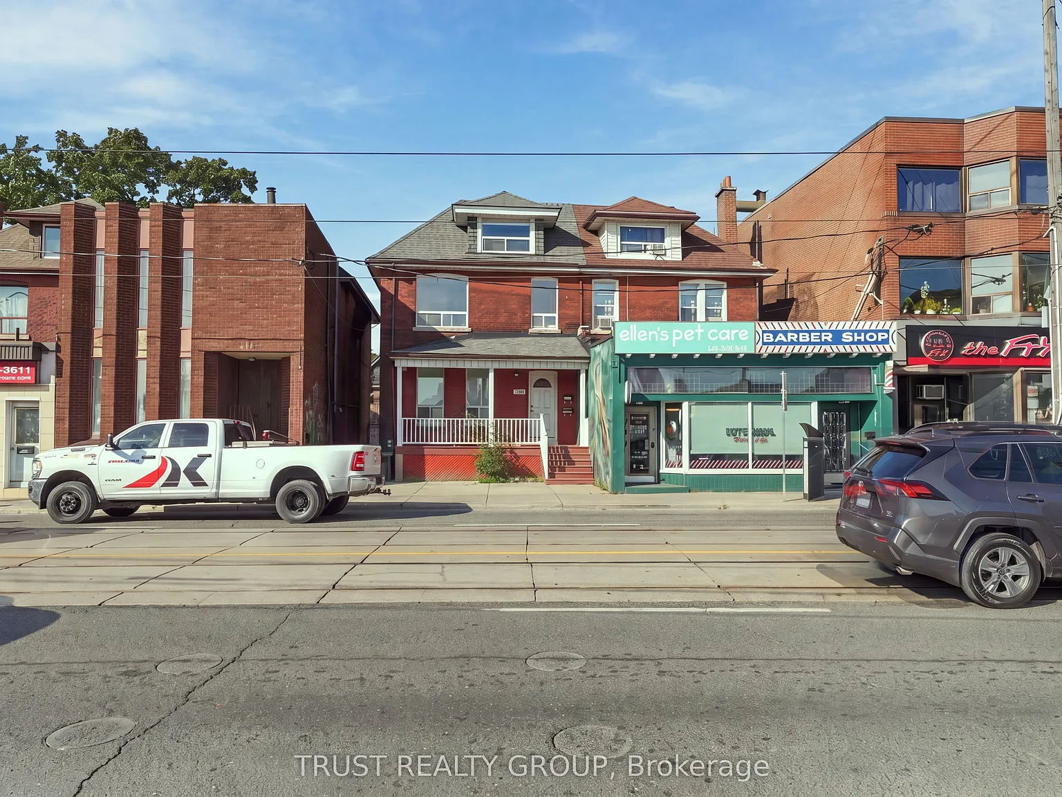 2 bed, $3,200 — Photo 1