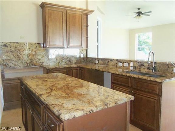 5th image of 2544 SW 15th Ave