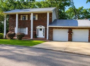 1021 Sandhill Dr, Saint Albans, WV 25177