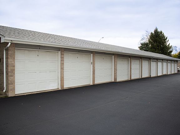 4th image of 9158 W 95th St APT 1A