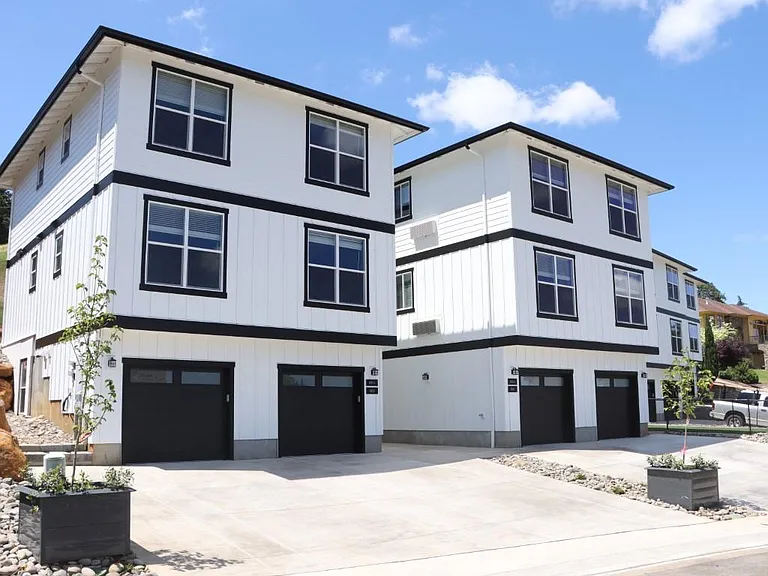 6879 Sun Ct SE — Photo 24