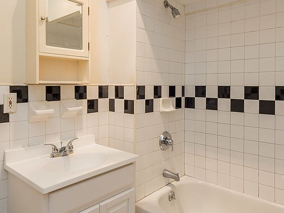 2nd image of 175 Stockholm St #222