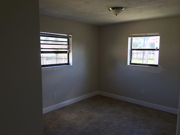 2nd image of 20420 NW 25th Ave