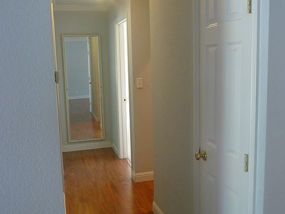 3rd image of 39639 Logan Dr