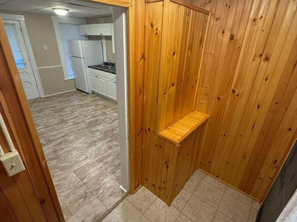 297 N Pleasant St #3