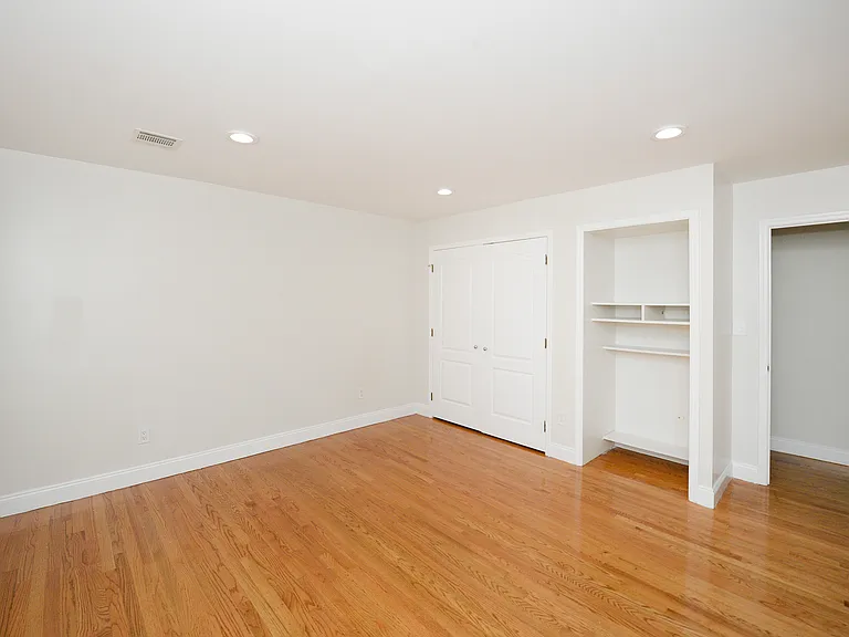 43 Union St #20 — Photo 12