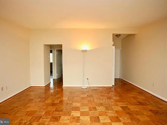 5th image of 10204 Rockville Pike APT 402
