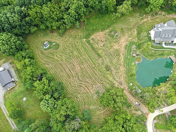 3rd image of 2740 Callis Rd
