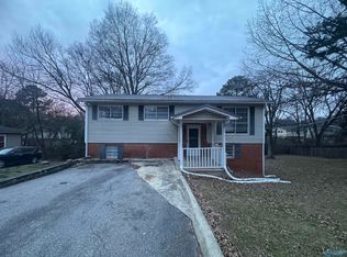 3201 Delia Ln NW, Huntsville, AL 35810