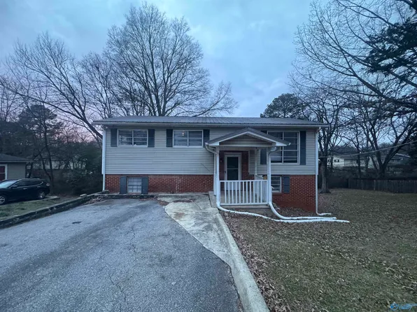 3201 Delia Ln NW, Huntsville, AL 35810