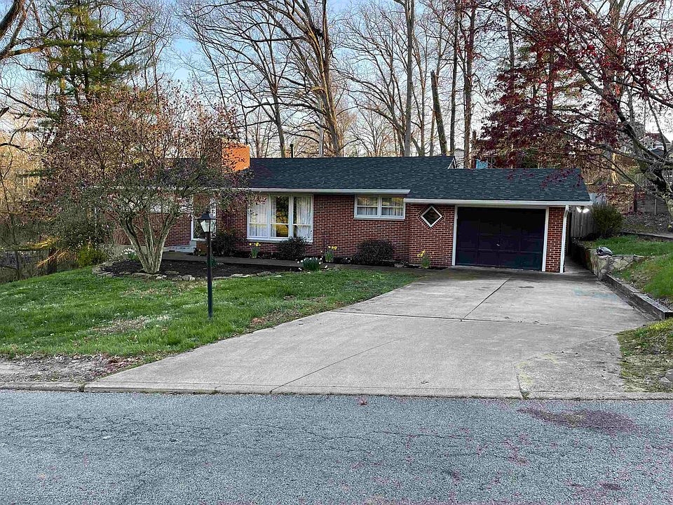 1st image of 718 Emery St