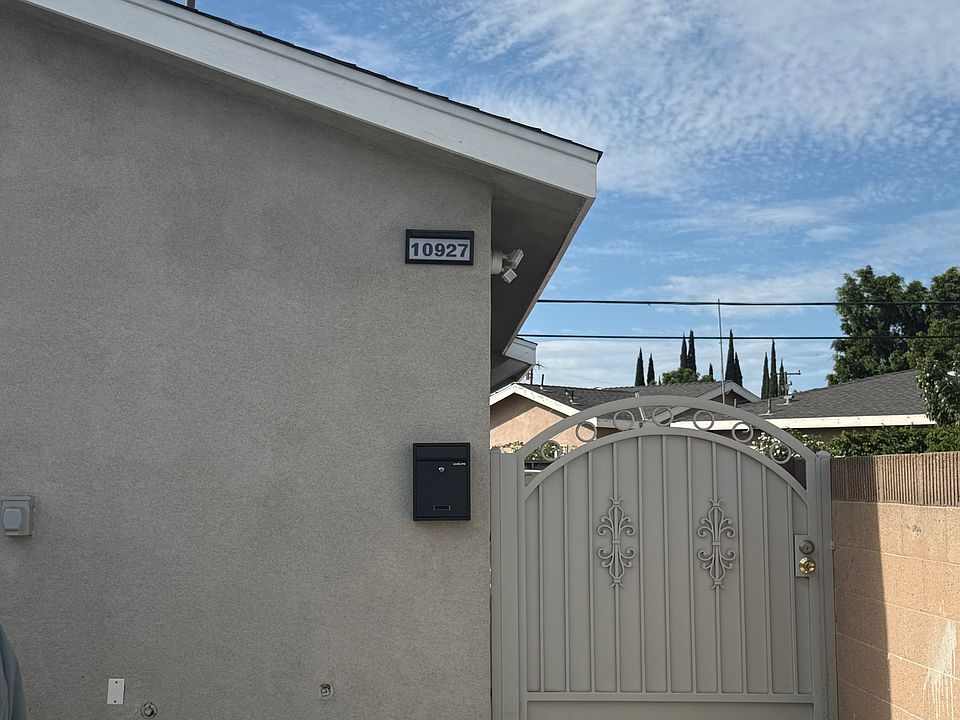 1st image of 10927 Chapman Ave