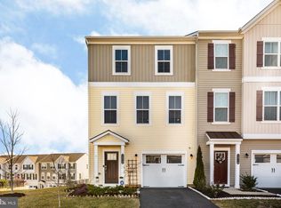 1312 Hudgins Farm Cir, Fredericksburg, VA 22408