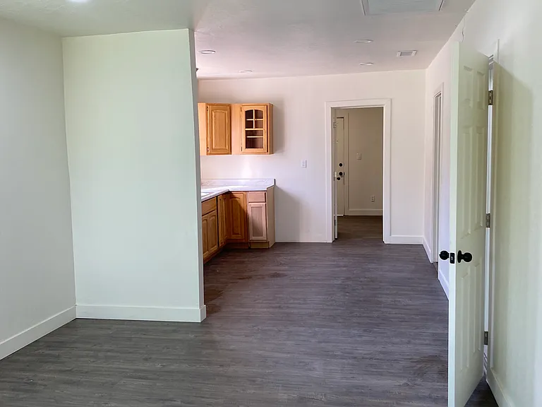 1476 Swenson St — Photo 14