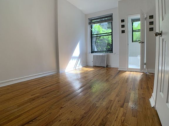 5th image of 324 E 74th St APT 2c