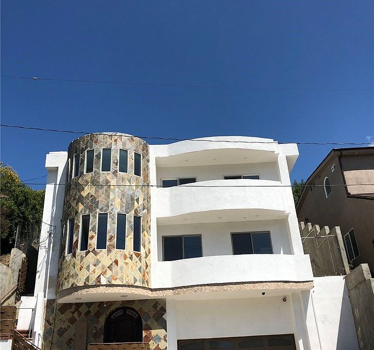 1st image of 4234 Canoga Dr