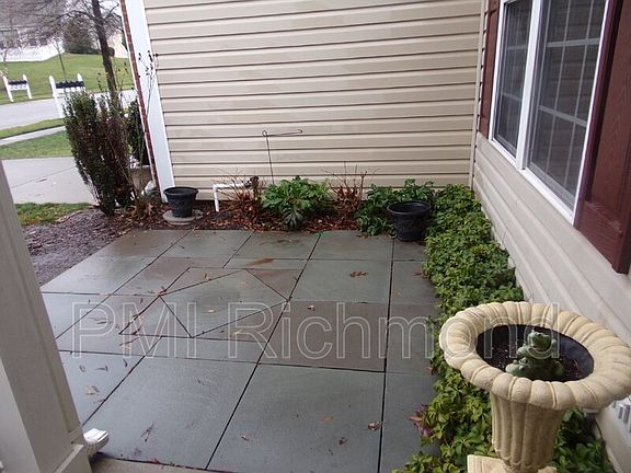 2nd image of 1425 Providence Knoll Dr