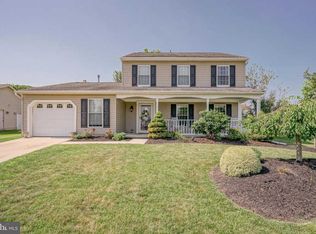 200 Queen Anne Dr, Williamstown, NJ 08094