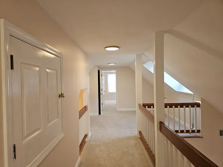202 Falls Blvd — Photo 13