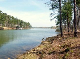 207 Commonwealth Dr, Ninety Six, SC 29666