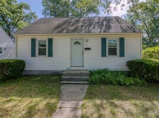 121 Breckwood Blvd, Springfield, MA 01109