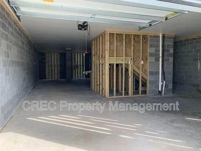 603 McLernon Trce — Photo 19