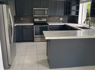 10000 NW 4th St, Fort Lauderdale, FL 33324