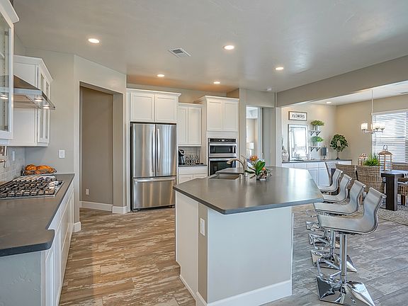 Kitchen - Audrey II Lomas Encantadas