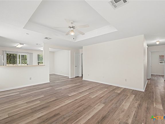 4th image of 4006 Sunflower Dr