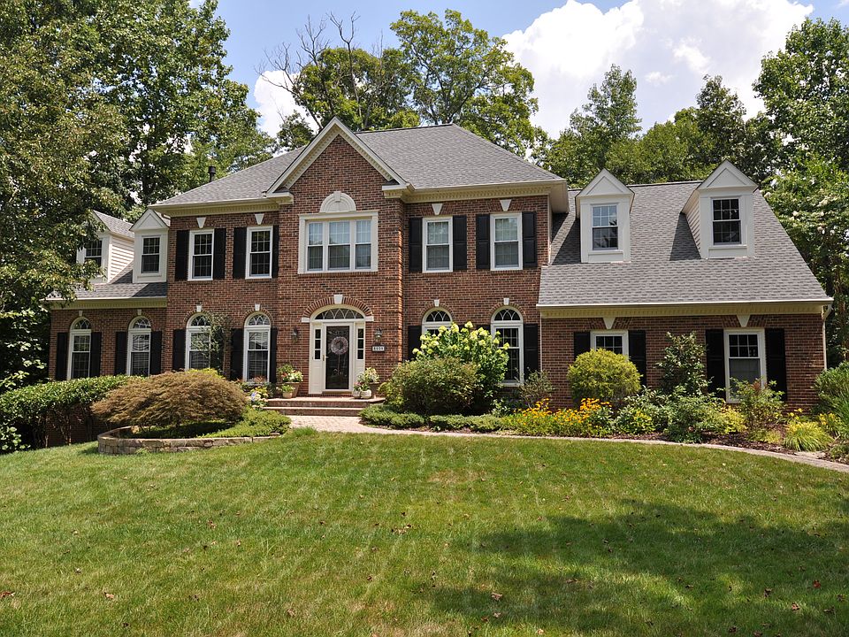 1st image of 8505 Heron Pond Ln