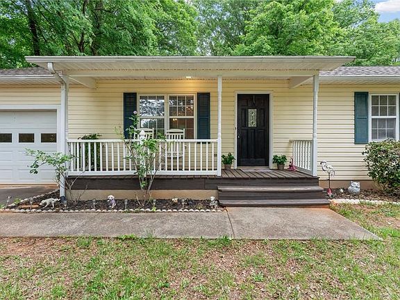 5th image of 793 Sain Rd