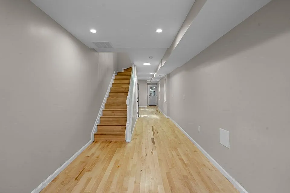 2 bed, 1140 sqft, $1,850 — Photo 2