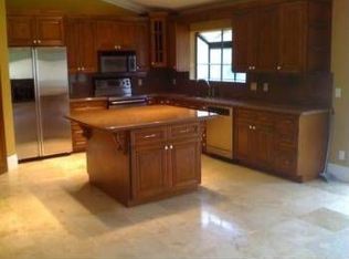 3944 NW 5th Dr, Deerfield Beach, FL 33442