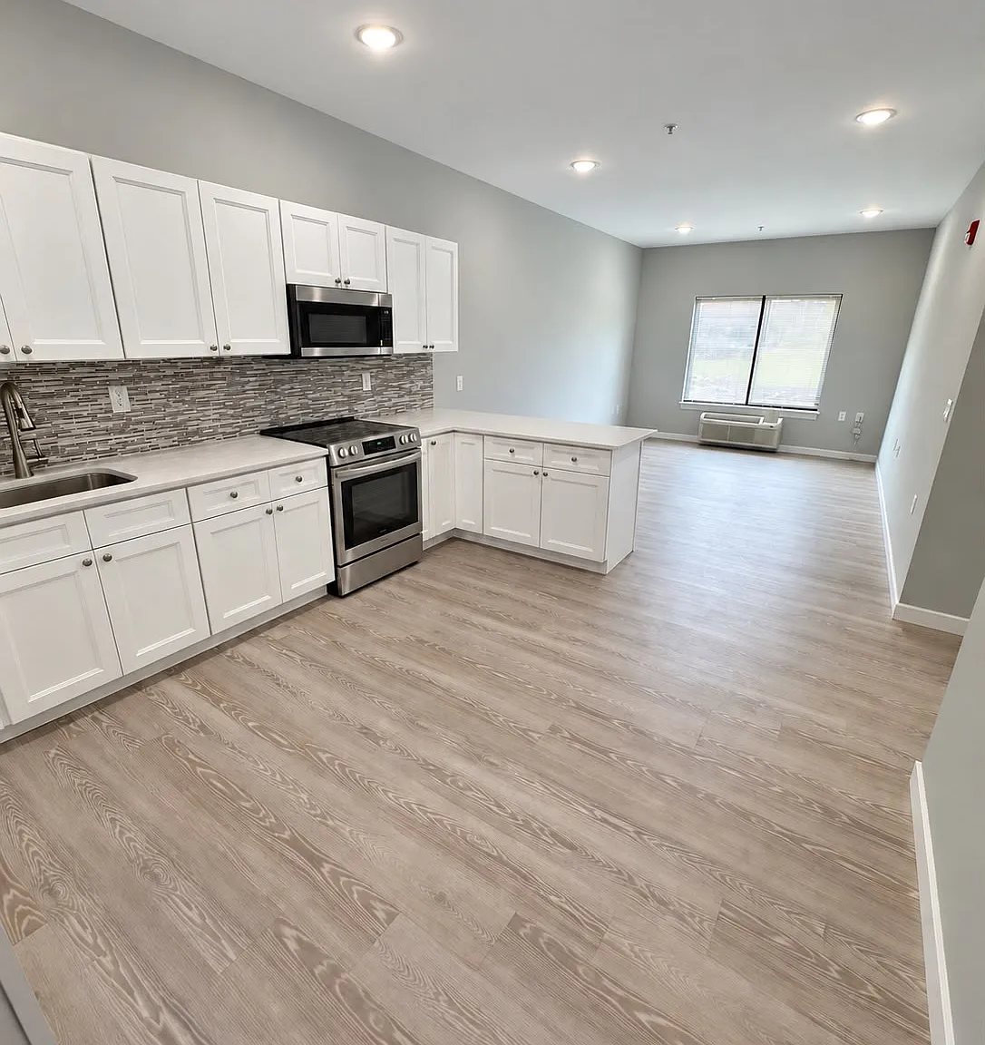 444 Summer St — Photo 4