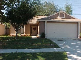 326 Lakebreeze Cir, Lake Mary, FL 32746