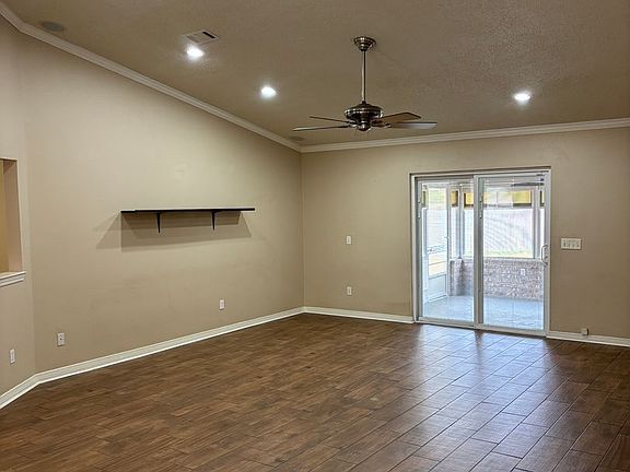 2nd image of 2500 Tarkiln Oak Dr