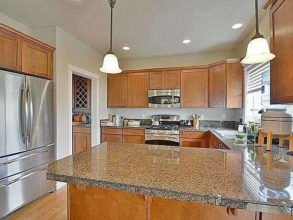 5th image of 26526 NE Virginia St