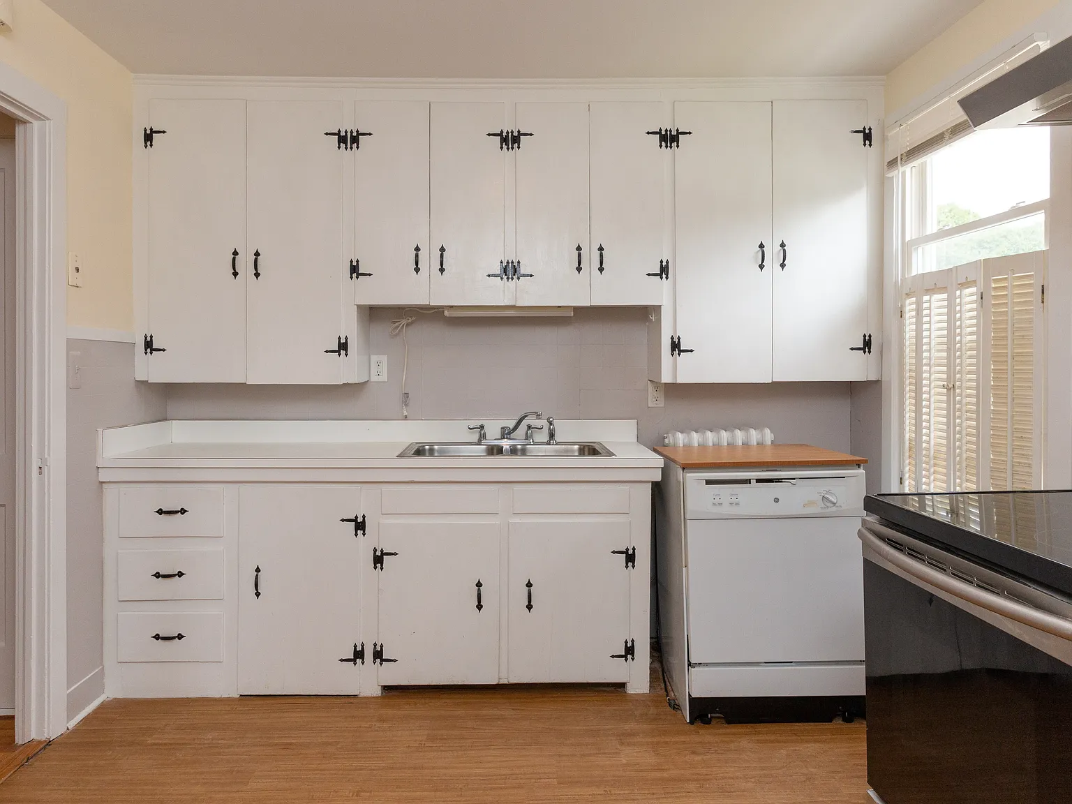 2 bed, 760 sqft, $2,100 — Photo 4