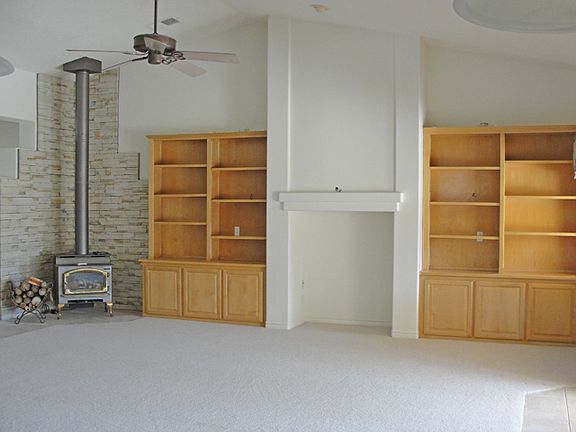 5th image of 14675 Greenbrier Dr