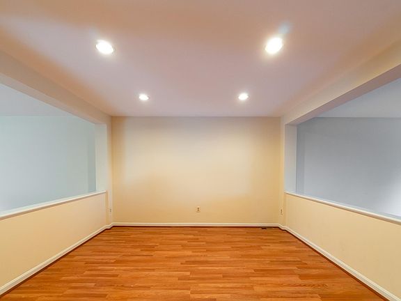 5th image of 2314 Yvonnes Way