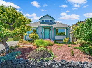 1306 E 3rd St, Port Angeles, WA