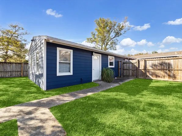 1147 Du Barry Ln #B, Houston, TX 77018