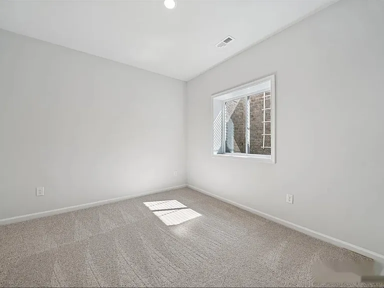 340 Mount McCauley Way — Photo 14
