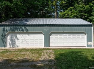 5412 N Lake Sanford Rd, Sanford, MI 48657